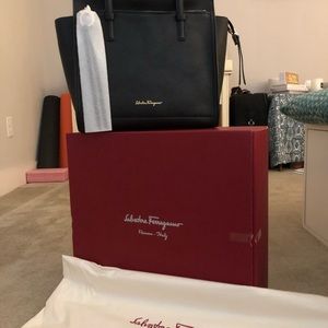 Salvatore Ferragamo medium Amy calfskin tote